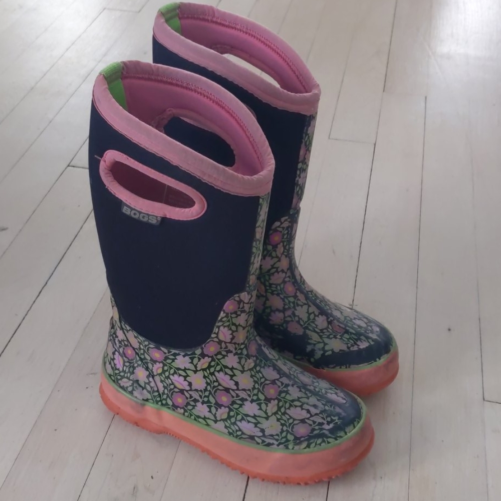 Girls Bogs boots